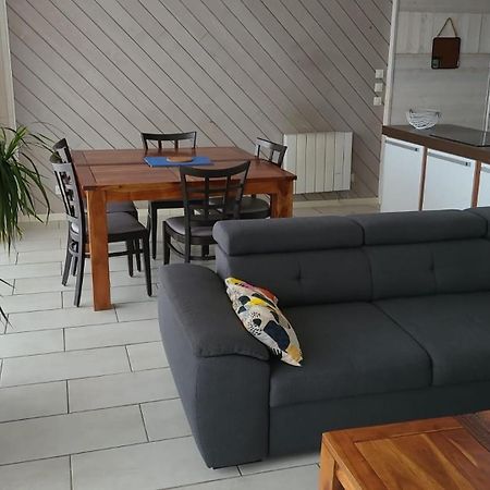 Appartement Vue Mer, Rdc, Plage De Trestrignel Perros-Guirec Exterior foto